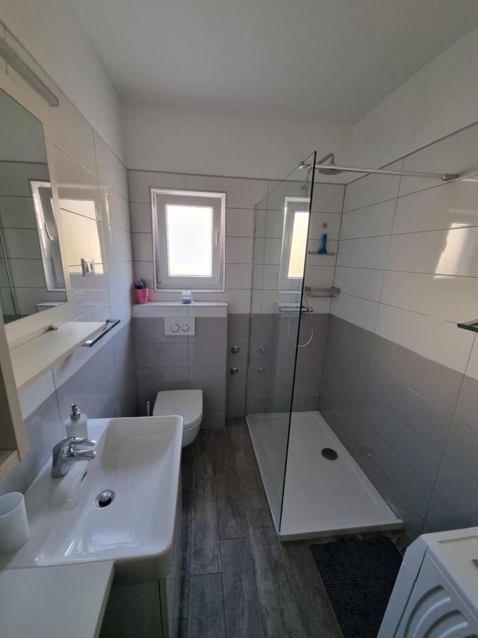 Apartments Jadran Primosten Exterior photo